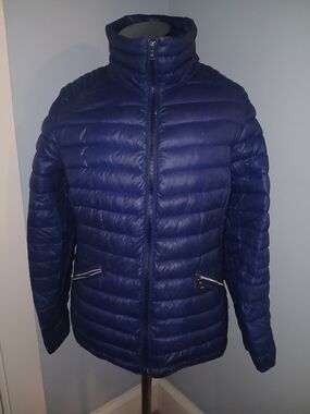 Woman's Michael Kors Packable Puffer Jacket - Blue